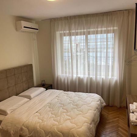 Cozy Apartment, In The Center Of Tirana Exterior photo